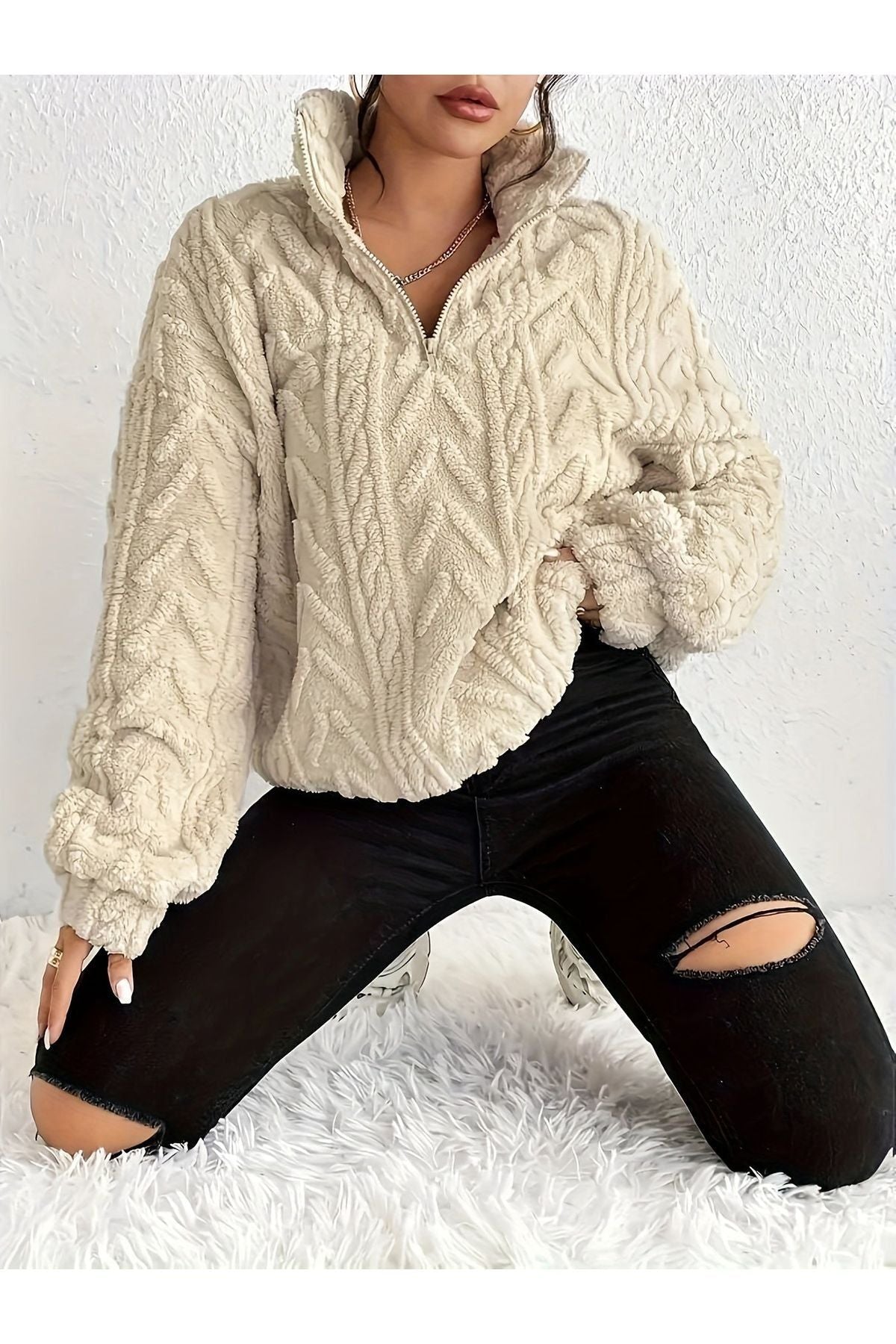 Dianne - Luxe Cable-Knit Fleece Sweatshirt