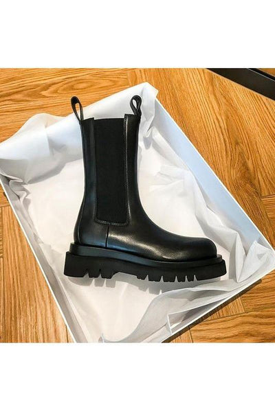 Veronique - Classic Boots