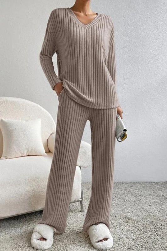 The Elijah Ribbed Lounge Set